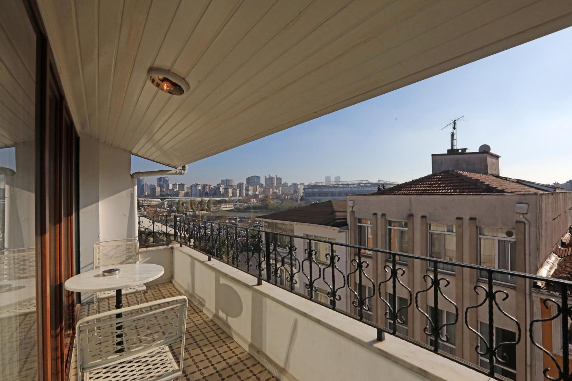 Mezzo Hotel Istanbul Exteriör bild