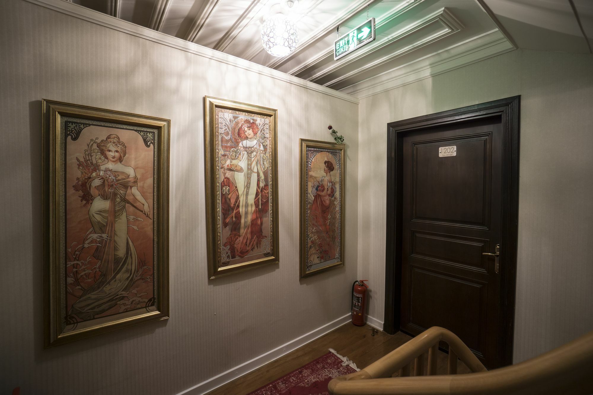 Mezzo Hotel Istanbul Exteriör bild